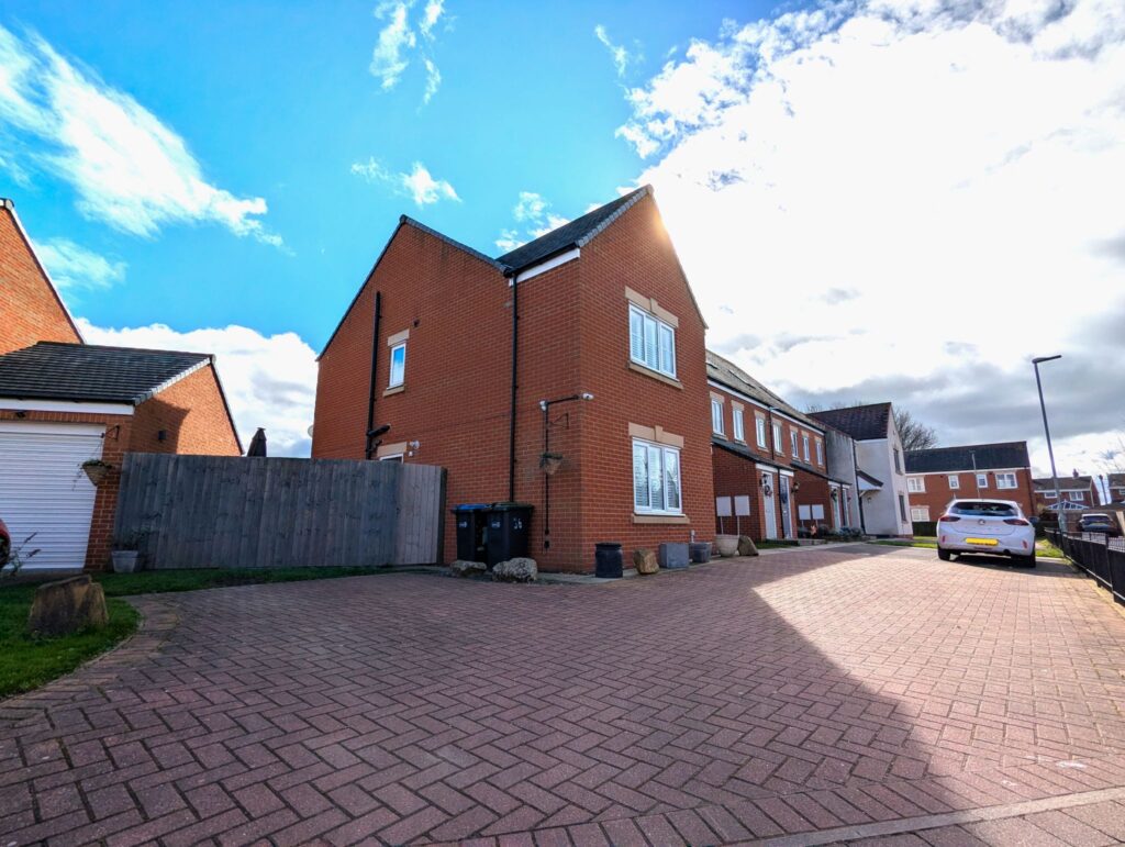 Sandringham Way, Newfield, DH2